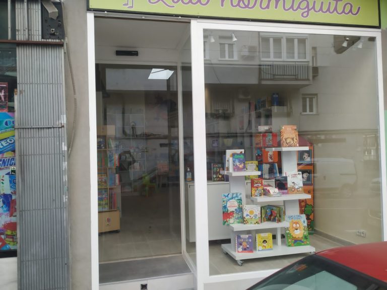 Puertas de entrada de vidrio con automatización