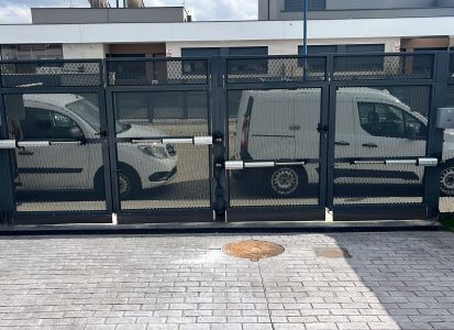 FCAB0D1F-7B03-40D5-BB0F-954477F3670A